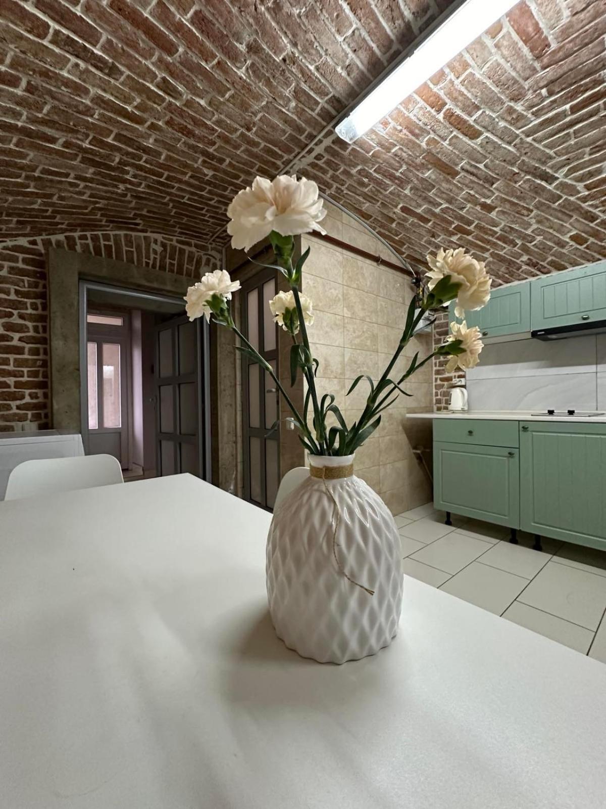 Apartamento 2Х Кім-Й Loft На Площі Філармонії By Willox Chernivtsi Exterior foto