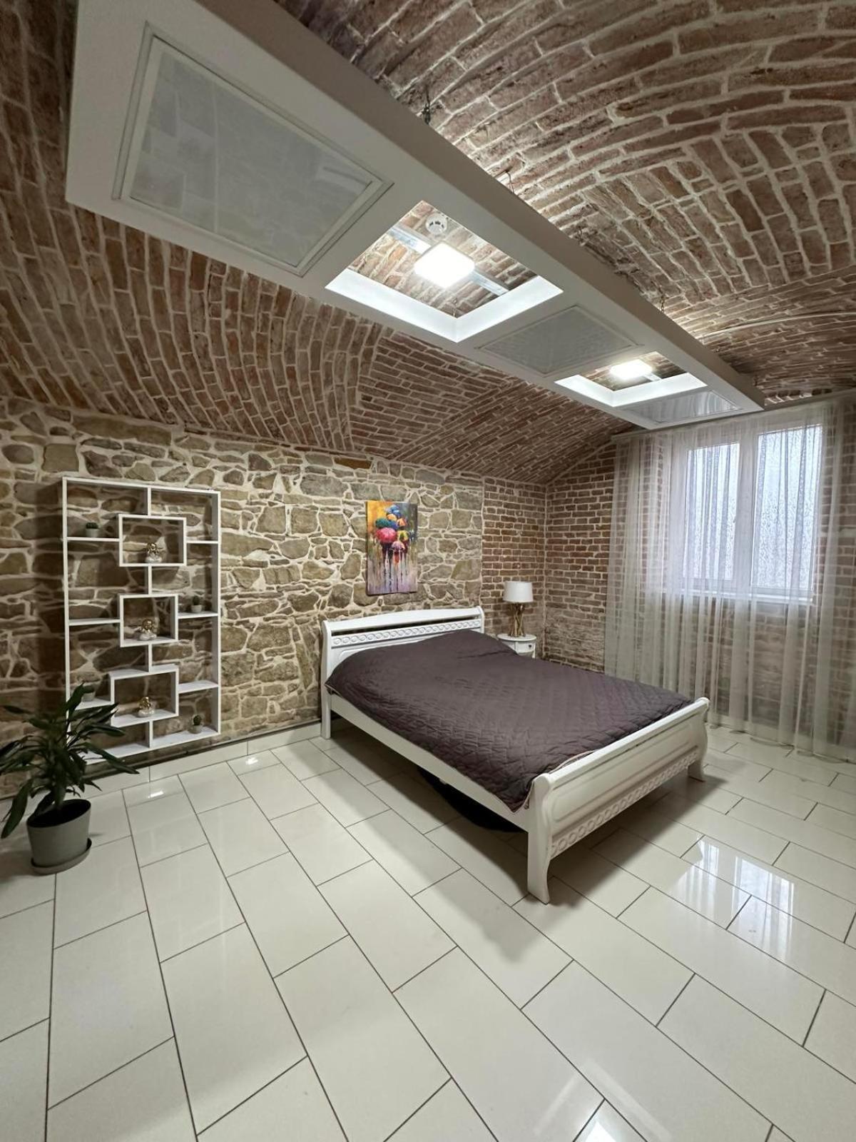 Apartamento 2Х Кім-Й Loft На Площі Філармонії By Willox Chernivtsi Exterior foto